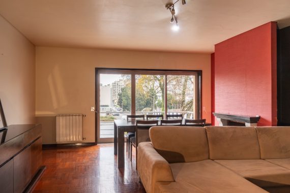 WhatsApp Image 2025-12-07 at 22.54.322